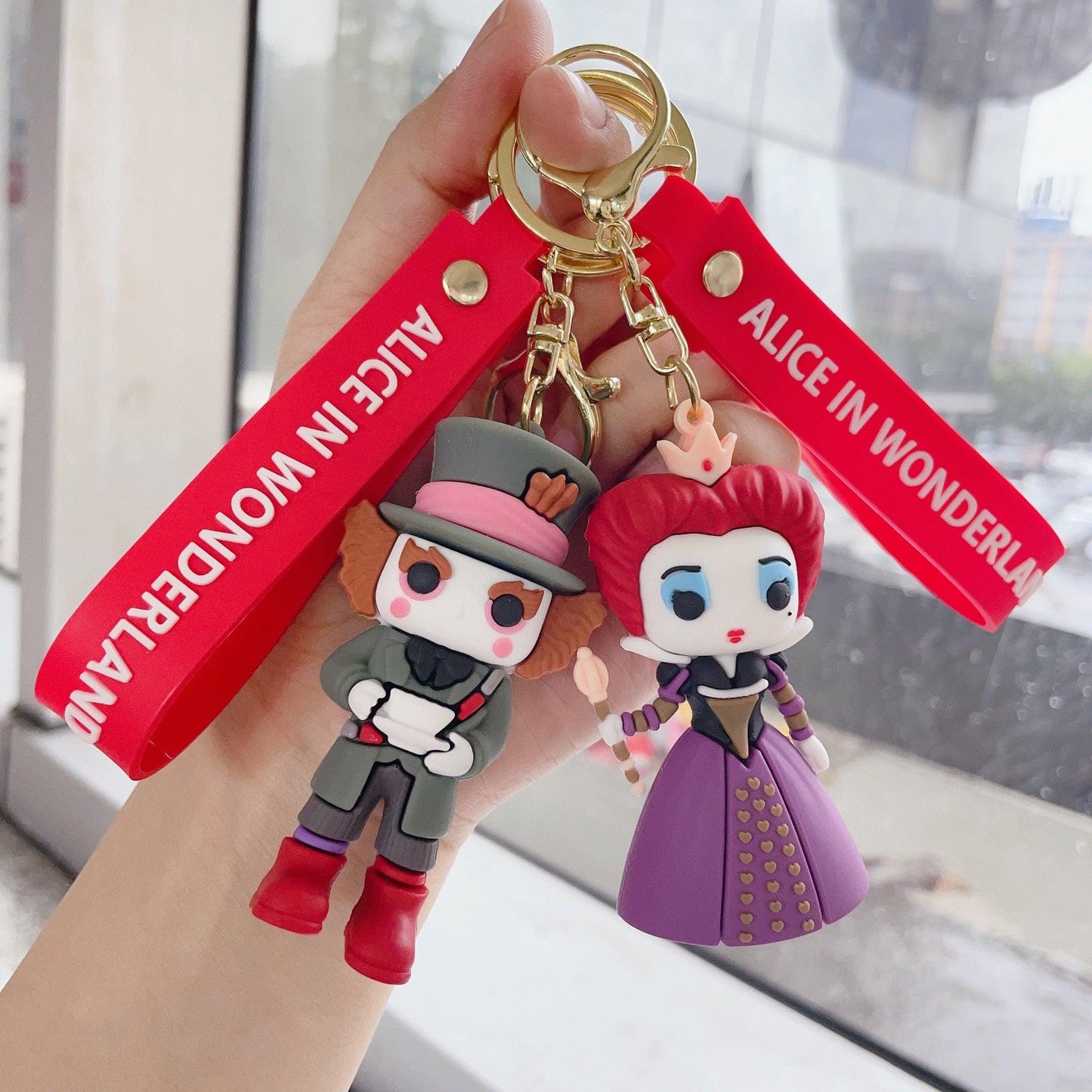 Creative Cartoon Alice in Wonderland Cute Alice Mad Hatter Red Queen Key Chain Male And Female Bag - NERD BEM TRAJADO