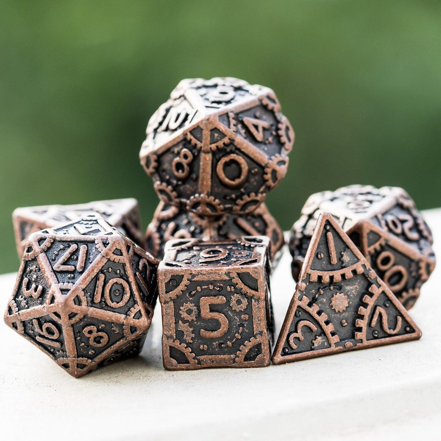 Cusdie Metal D&amp;D Dice, 7PCs DND Dice, Steampunk Style Polyhedral Dice Set，for Dungeons and Dragons Role Playing Game MTG - NERD BEM TRAJADO