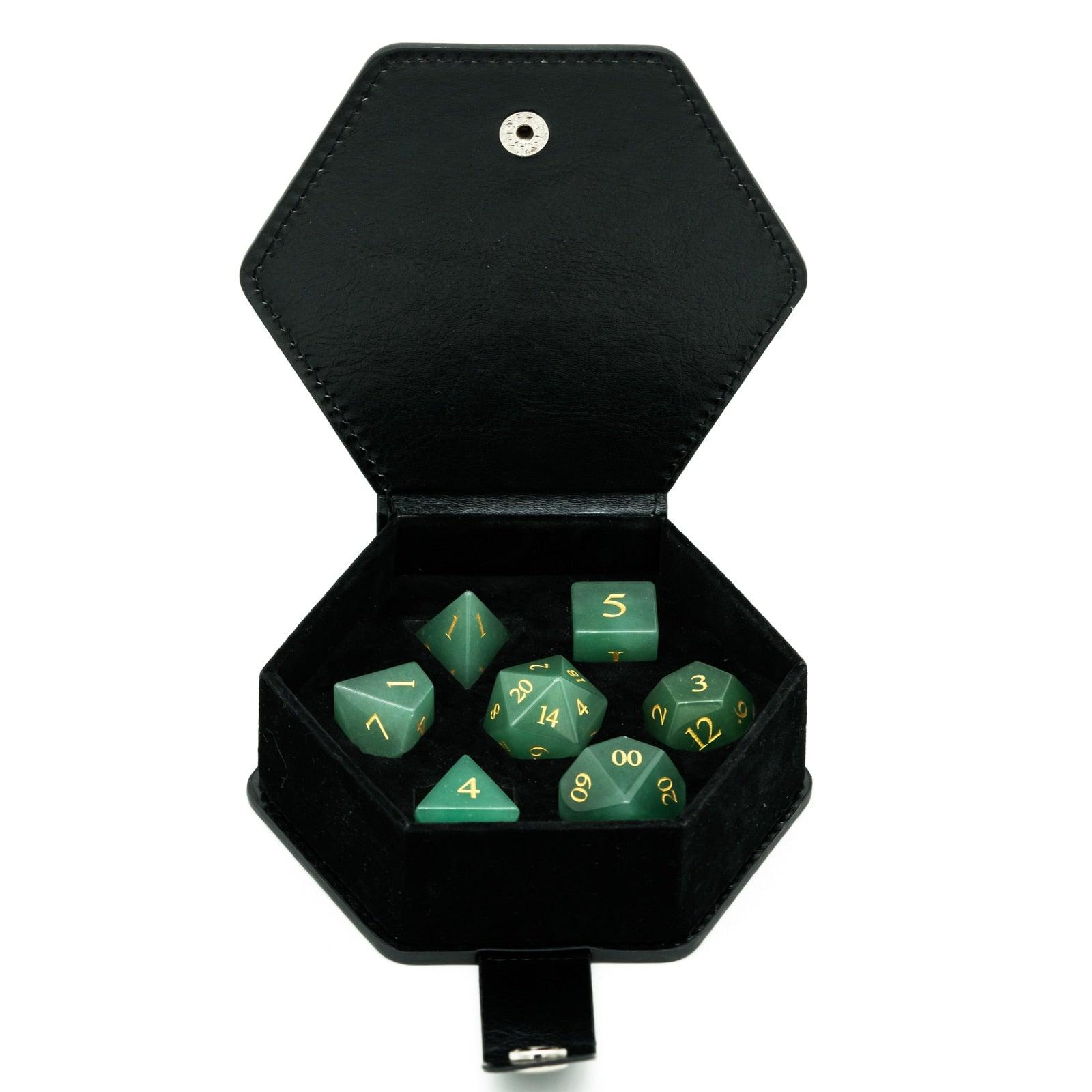 Kit de Dados RPG de Pedra - Modelo 05 - NERD BEM TRAJADO