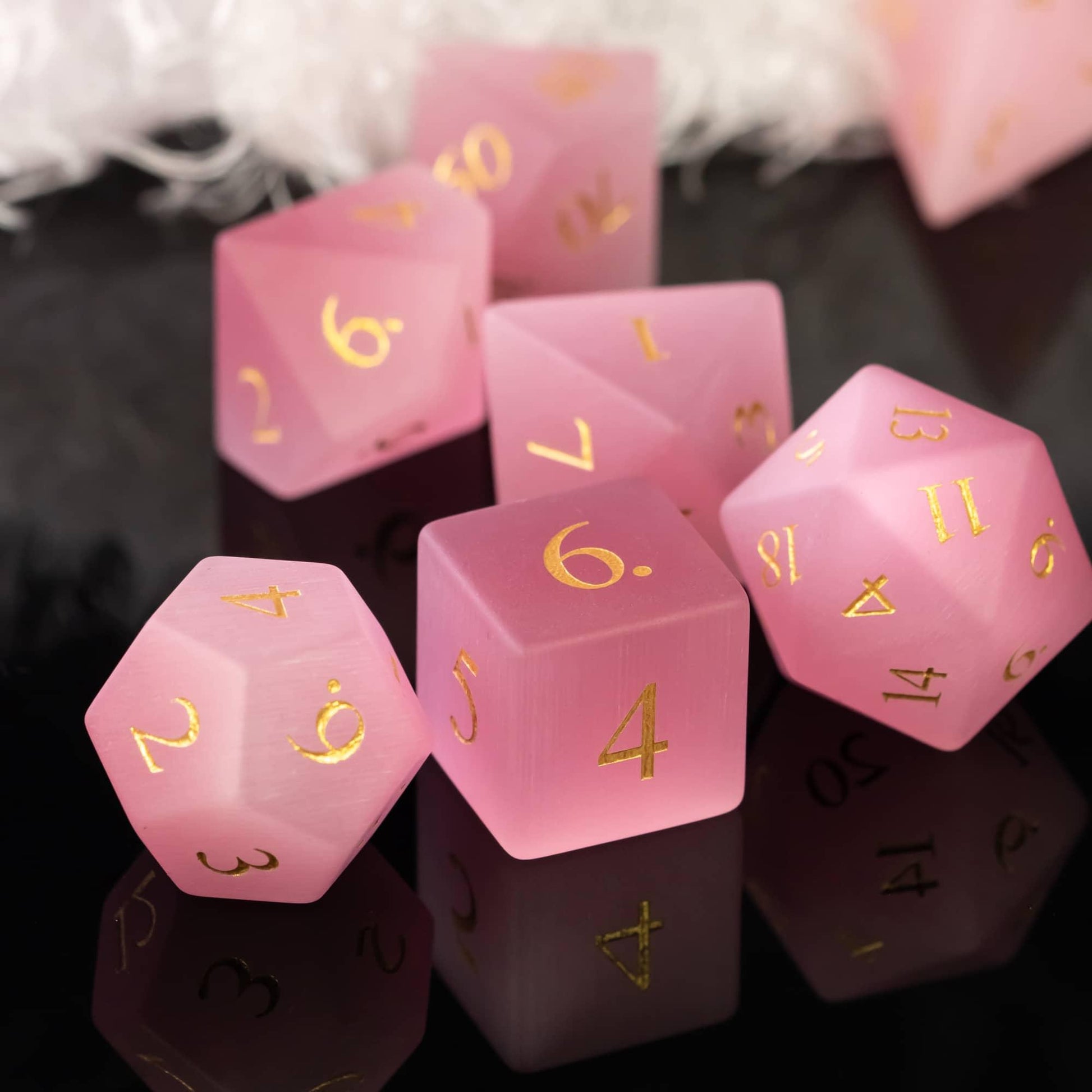 Kit de Dados RPG de Gema Preciosa - Modelo 03 - NERD BEM TRAJADO