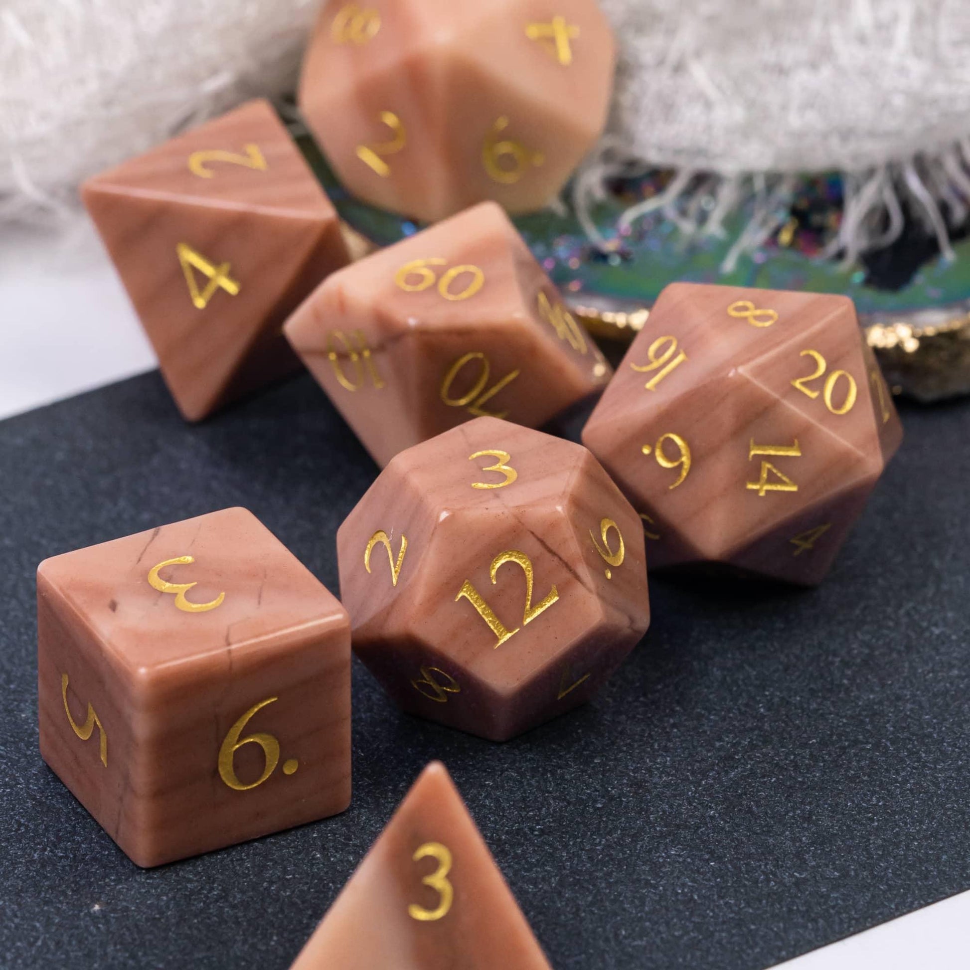 Kit de Dados RPG de Pedra - Modelo 13 - NERD BEM TRAJADO