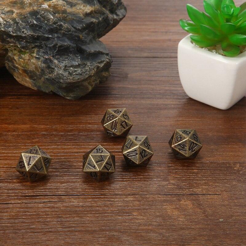 Dado para RPG D20 de Metal - NERD BEM TRAJADO