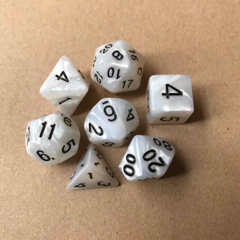 Kit de Dados RPG de Resina - NERD BEM TRAJADO