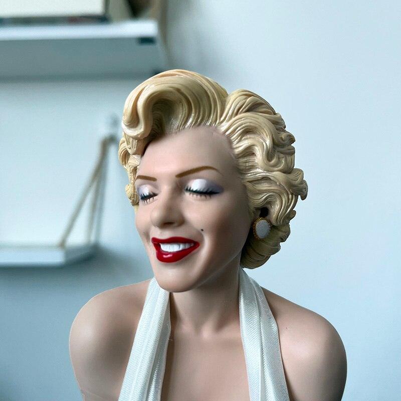 Action Figure Marilyn Monroe - Cultura Pop - NERD BEM TRAJADO