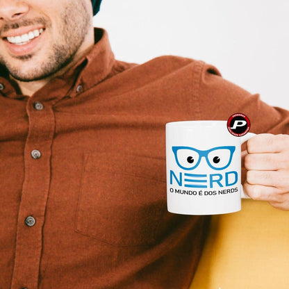 Caneca Geek Persomax - NERD BEM TRAJADO